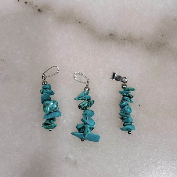 Stack Stone Gemstone Crystal Chip Pendant - Picture 2 of 7